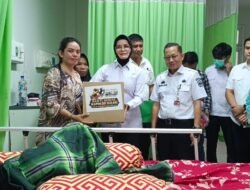 Dirres PPA-PPO Polda Sulsel Jenguk Siswa SMKN 5 Takalar Yang Ditebas Teman